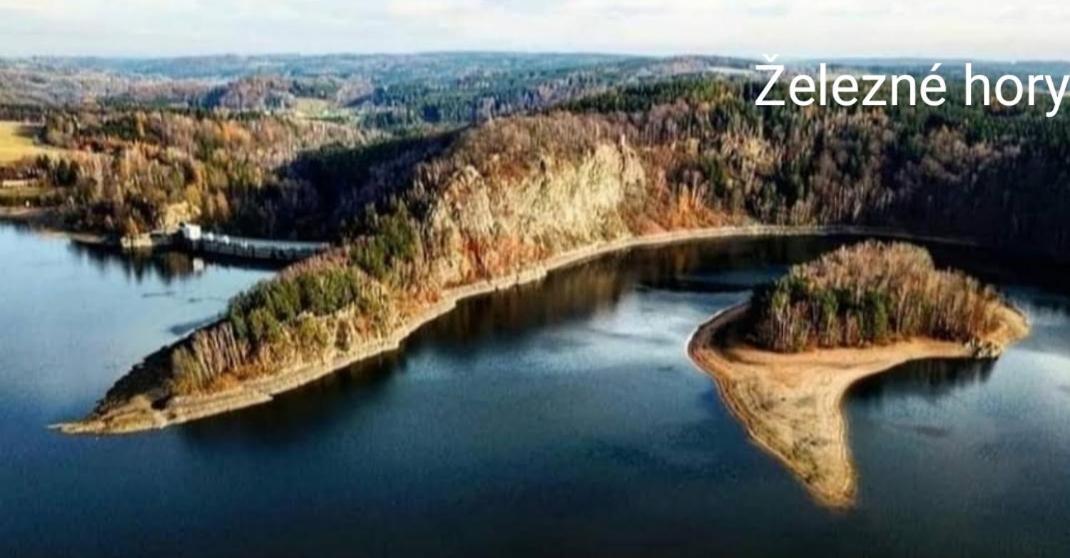 Apartmanova Chata Secanda S Bazenem, U Secske Prehrady Buitenkant foto