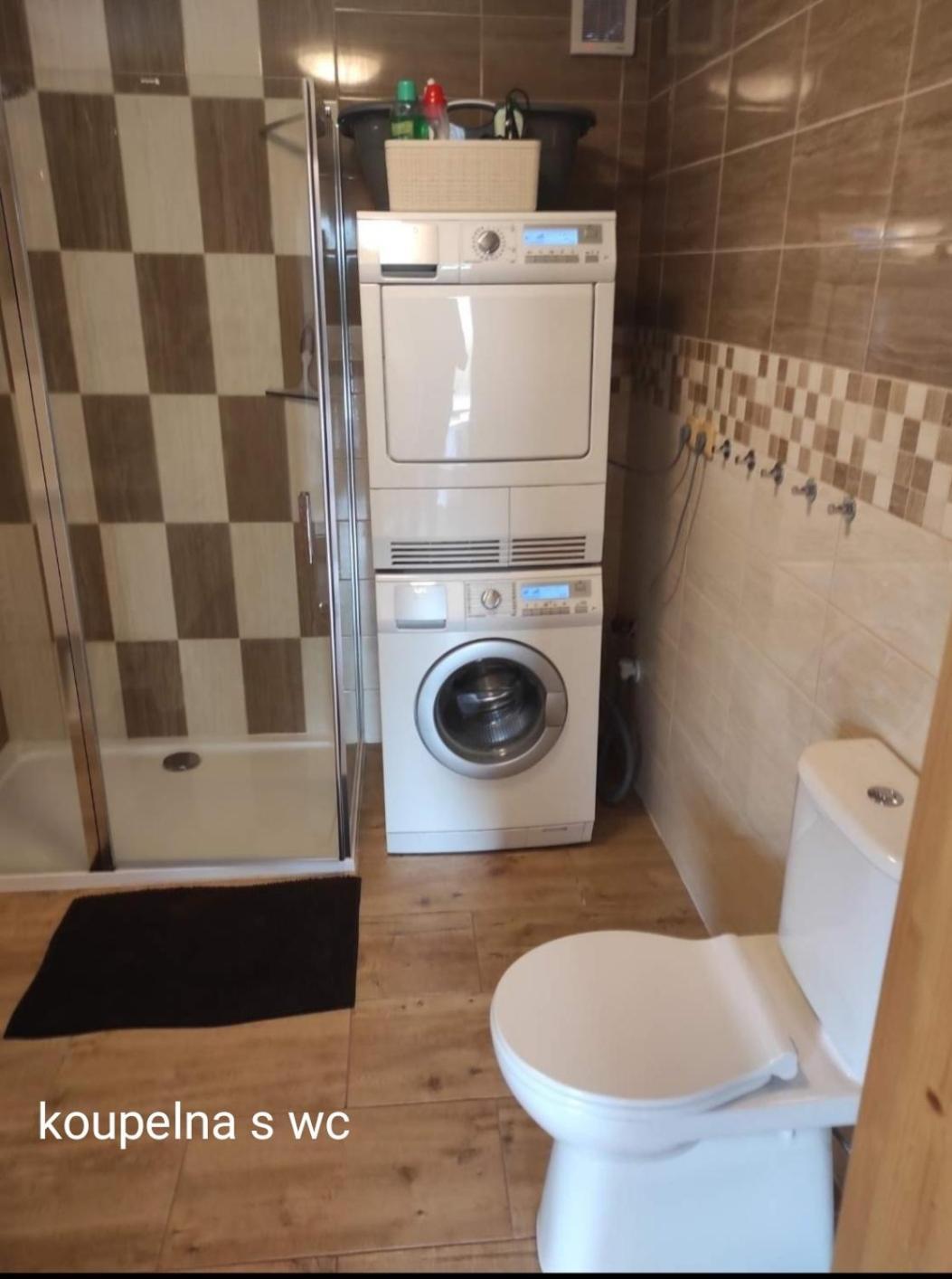 Apartmanova Chata Secanda S Bazenem, U Secske Prehrady Buitenkant foto