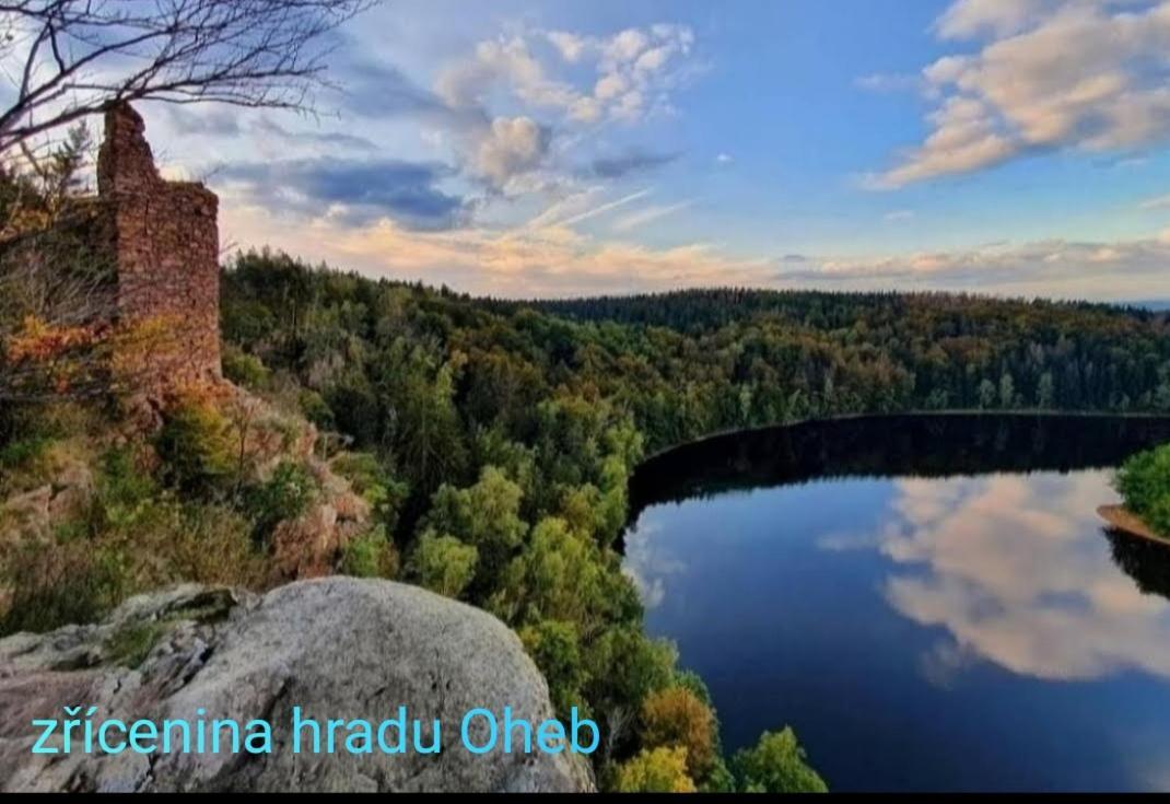 Apartmanova Chata Secanda S Bazenem, U Secske Prehrady Buitenkant foto